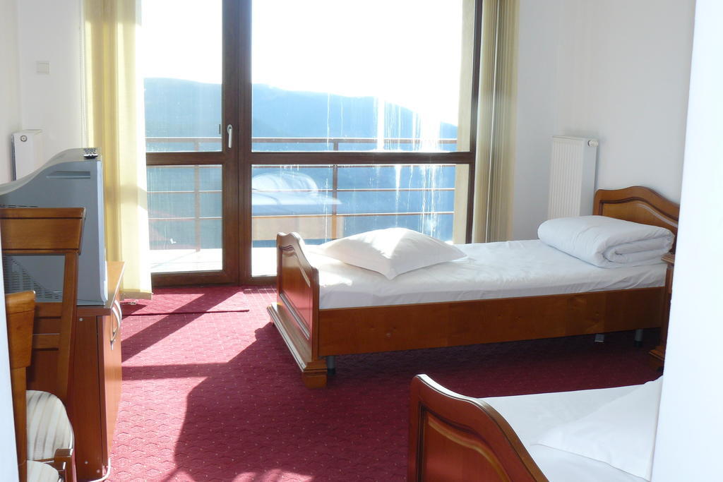 Cabana Muntii Parang Ranca Hotel Екстериор снимка
